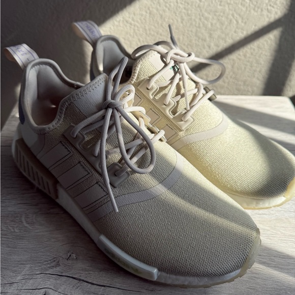 Adidas NMD_R1 Women’s sneakers - Picture 3 of 5